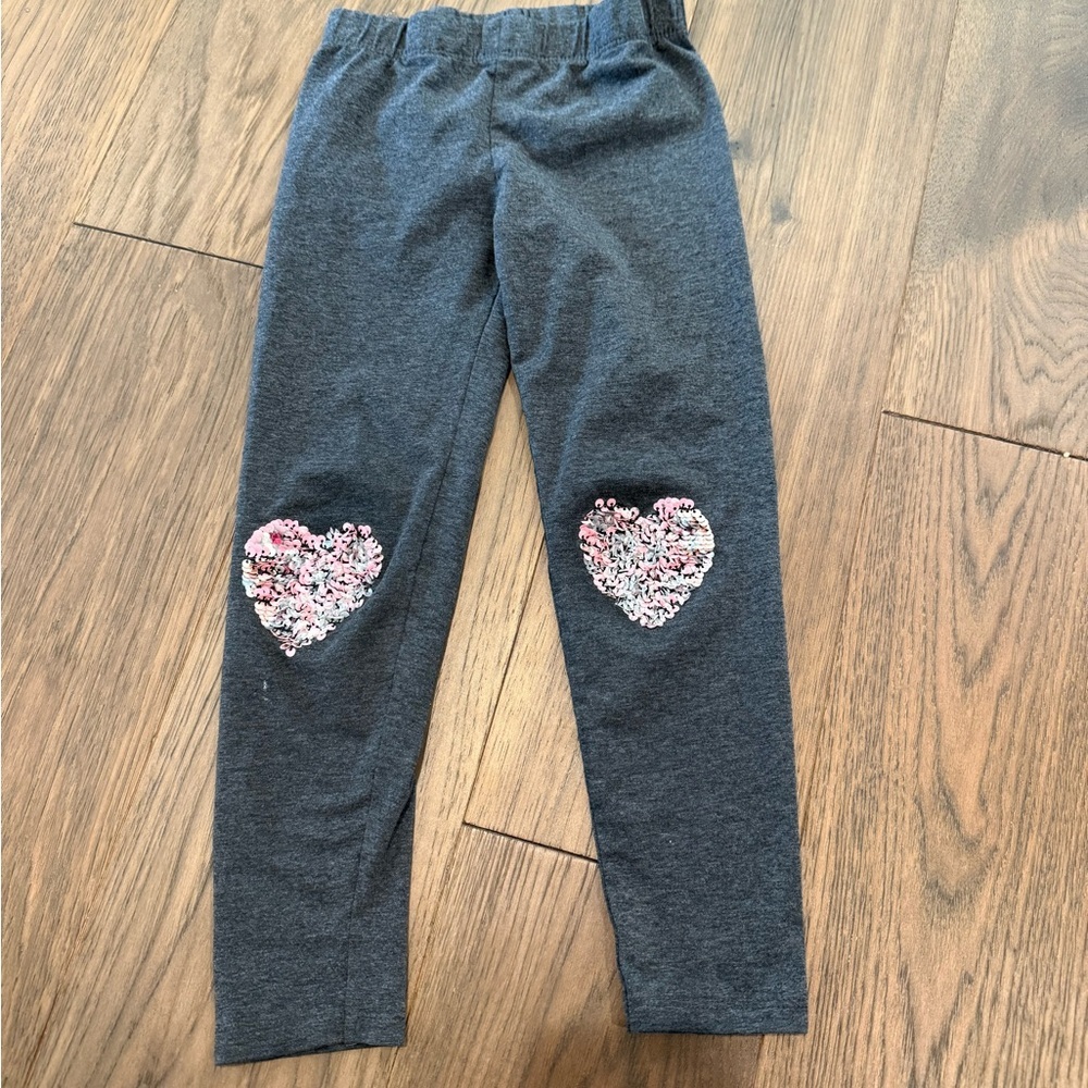 Girls Gray Leggings Heart Sequin Knees Size 5/6